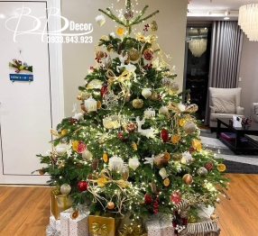  Mẫu Trang Trí Cây Thông Noel 