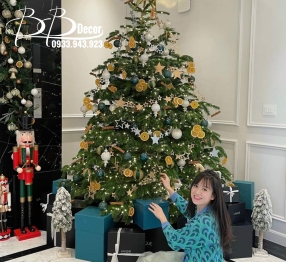 Mẫu Trang Trí Cây Thông Noel 7 