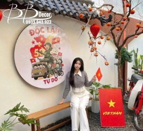 TRANG TRÍ NGÀY LỄ HÌNH 52