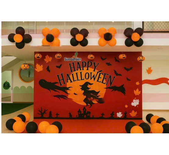 HALLOWEEN  24